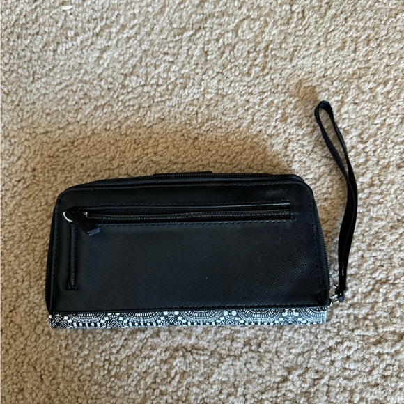 Wallet/wristlet - Picture 2 of 5